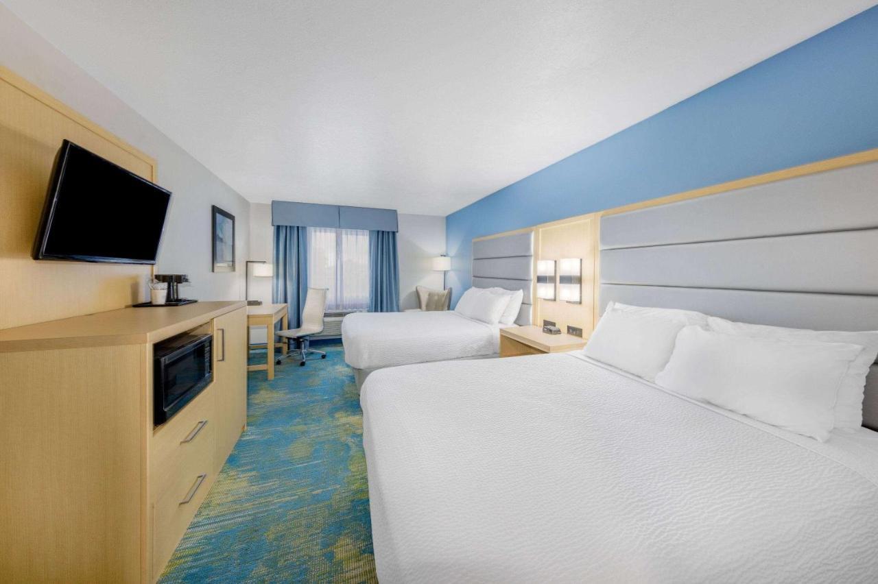 Days Inn By Wyndham Springville Exteriör bild